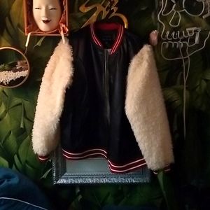 So cool bomber jacket!!!